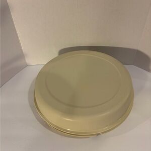 Round Cream Plastic Lid